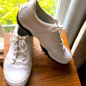 Nike ZoomAir Ladies Golf shoes size 8.5